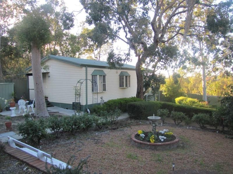 11 National Park Road, Swan View WA 6056