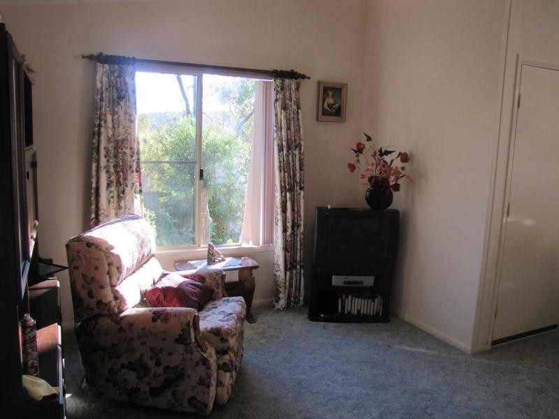 11 National Park Road, Swan View WA 6056