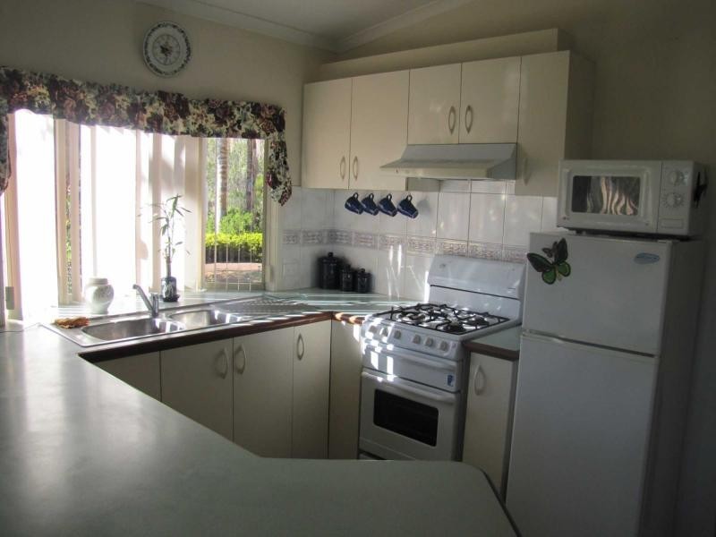 11 National Park Road, Swan View WA 6056