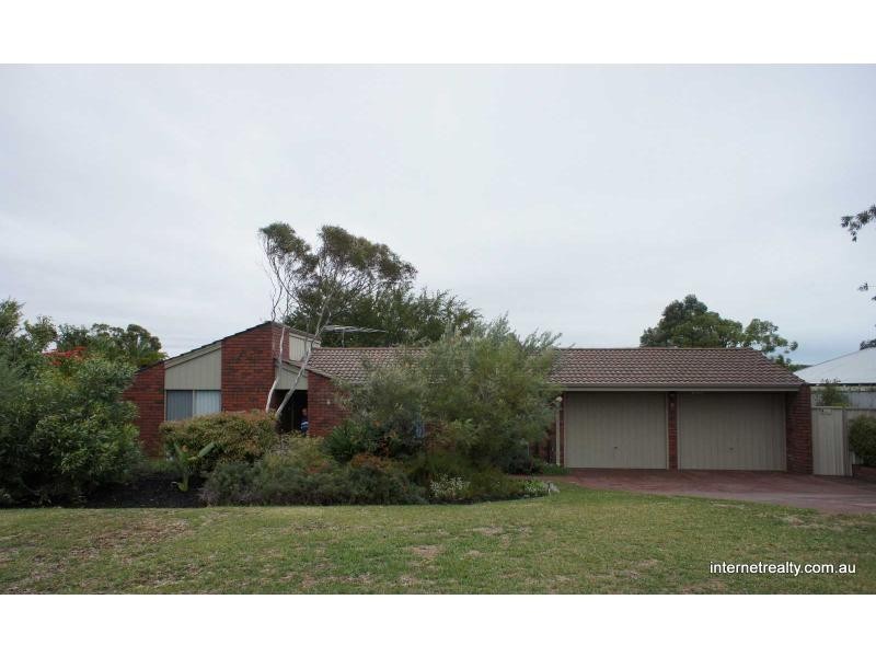 8 Dumont Court, Kingsley WA 6026