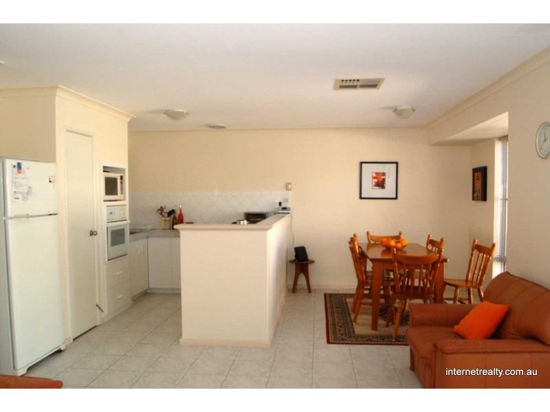 7/78 CLYDSDALE Street, Como WA 6152