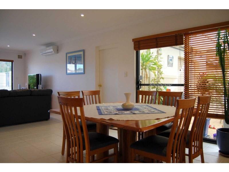 Unit 1/20 Harrison Street, Rockingham WA 6168