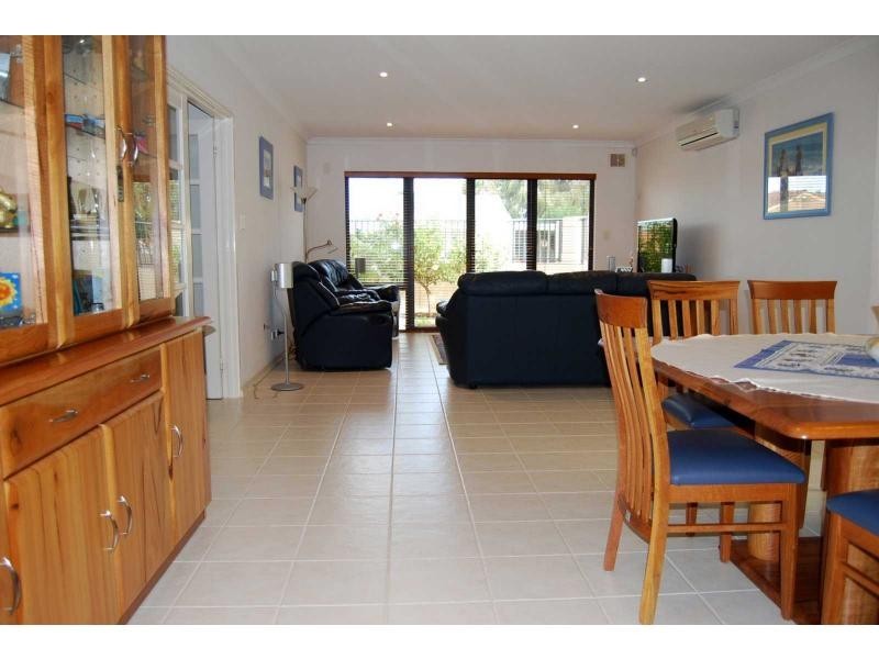 Unit 1/20 Harrison Street, Rockingham WA 6168