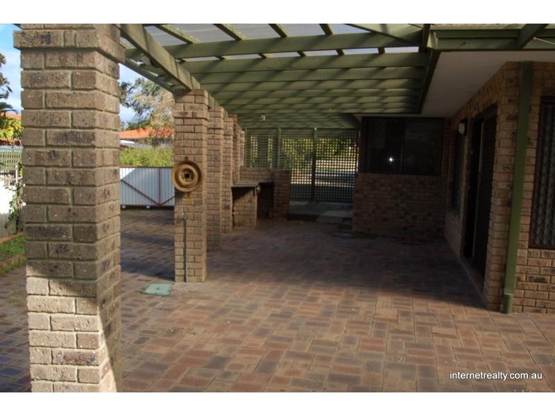 35 Calbourne Way, Kingsley WA 6026
