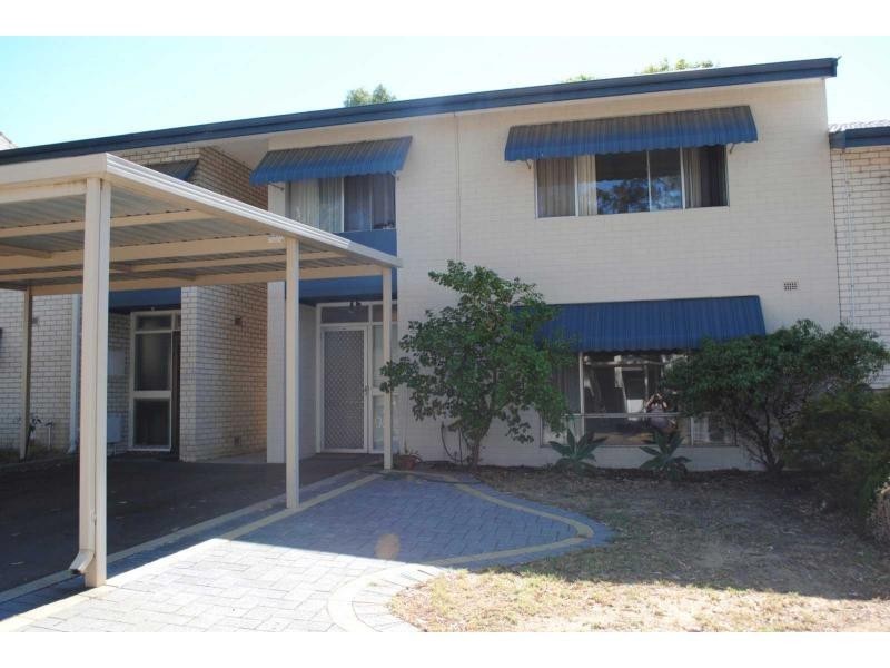 18E Wardlow Way, Balga WA 6061