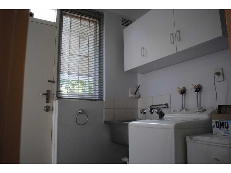 18E Wardlow Way, Balga WA 6061