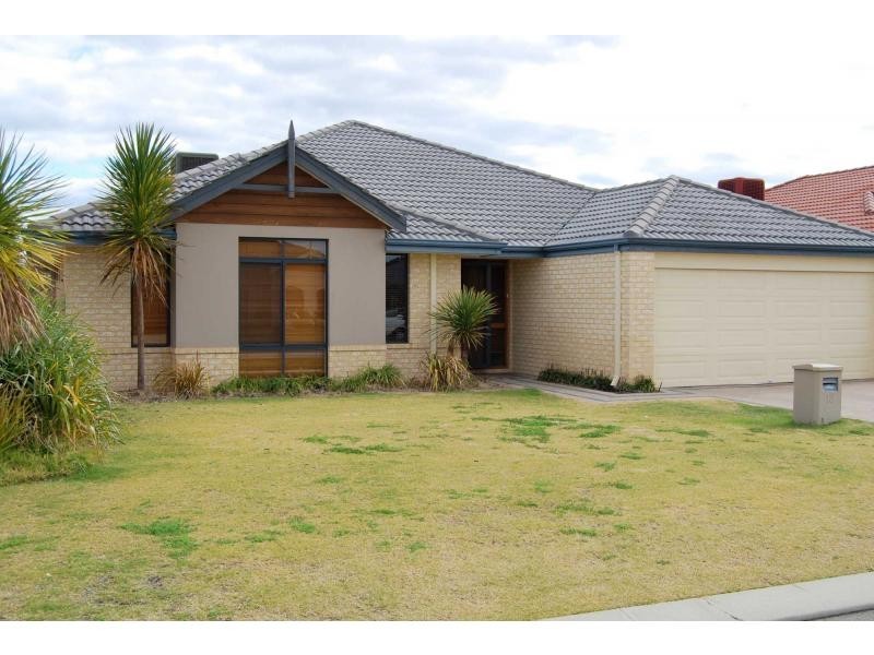 13 Kinglake Way, Aubin Grove WA 6164