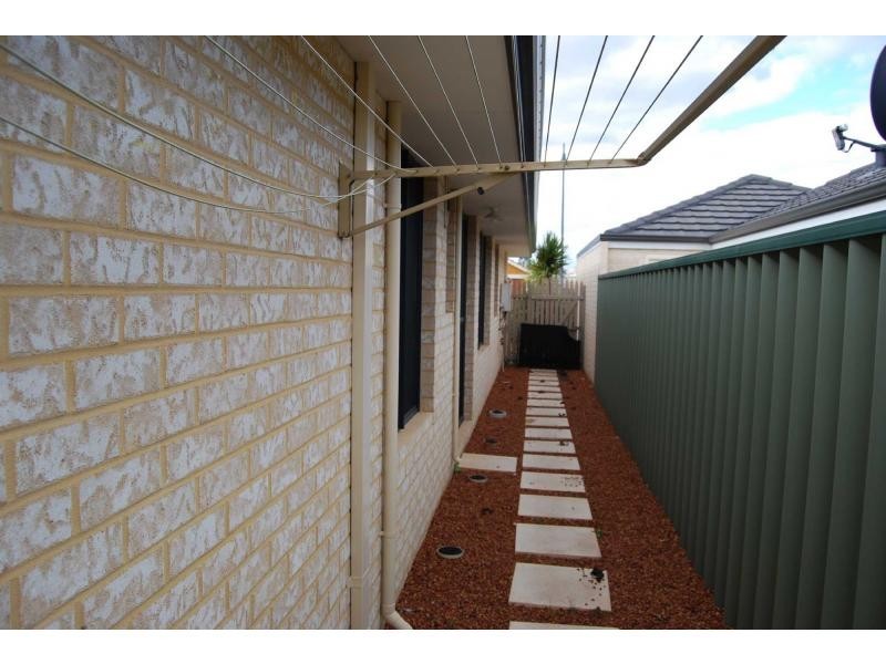13 Kinglake Way, Aubin Grove WA 6164