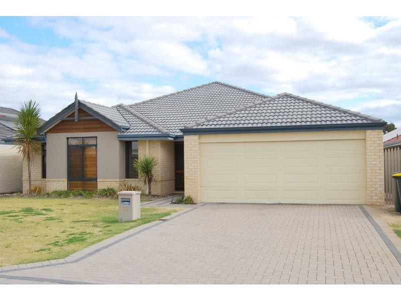 13 Kinglake Way, Aubin Grove WA 6164
