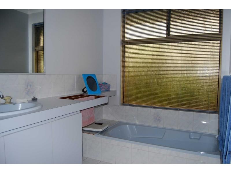 45 Leicester Square, Alexander Heights WA 6064