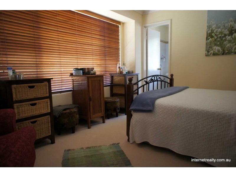 32 Peregrine Drive, Kingsley WA 6026