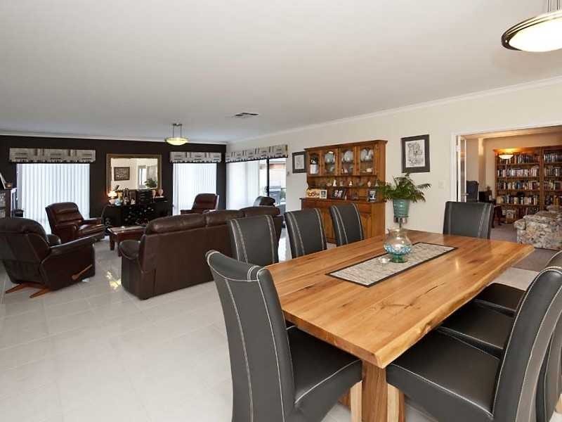 4 Macdougal Way, Harrisdale WA 6112