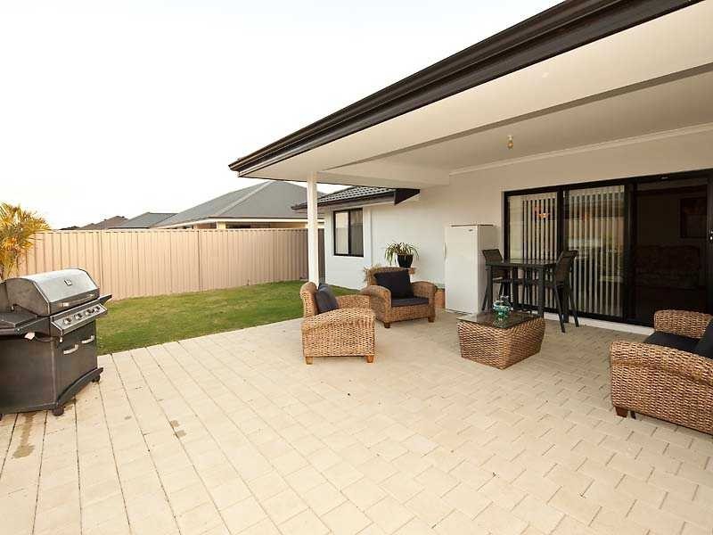 4 Macdougal Way, Harrisdale WA 6112