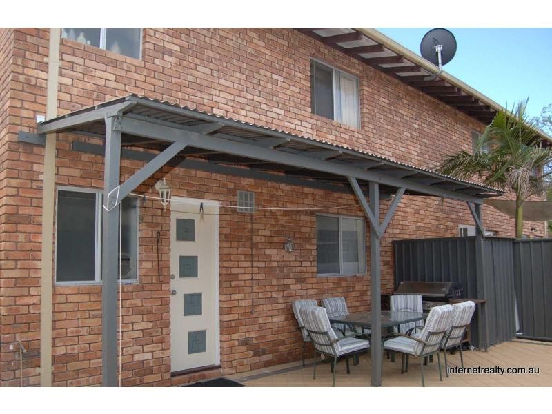 2/20 Roscorla Avenue, Yokine WA 6060