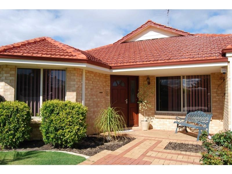 22 Brouwer Trail, Dudley Park WA 6210