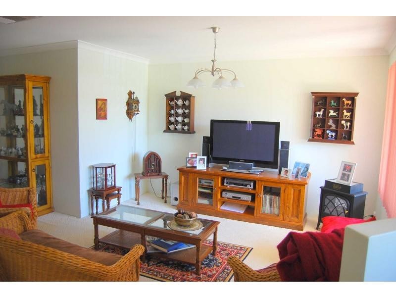 22 Brouwer Trail, Dudley Park WA 6210