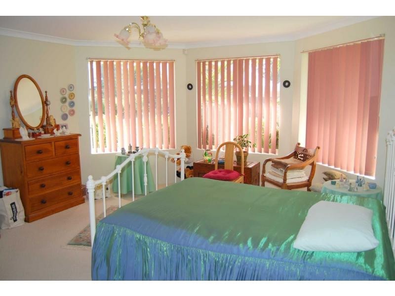 22 Brouwer Trail, Dudley Park WA 6210