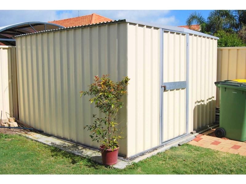 22 Brouwer Trail, Dudley Park WA 6210