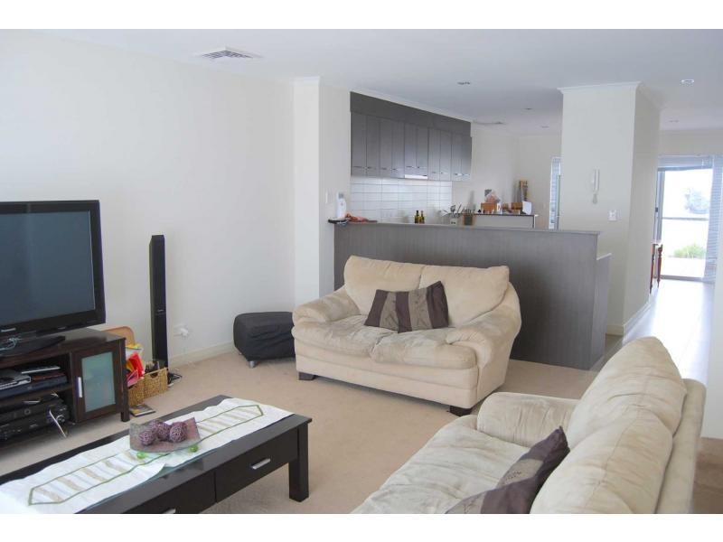 Villa 30/5 Bower Drive, Erskine WA 6210