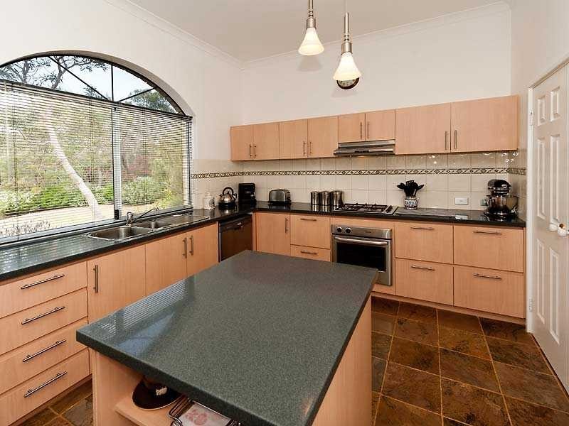 112 VINES Avenue, The Vines WA 6069