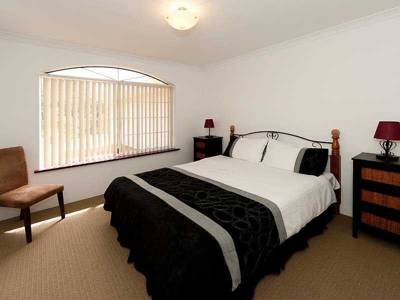 112 VINES Avenue, The Vines WA 6069