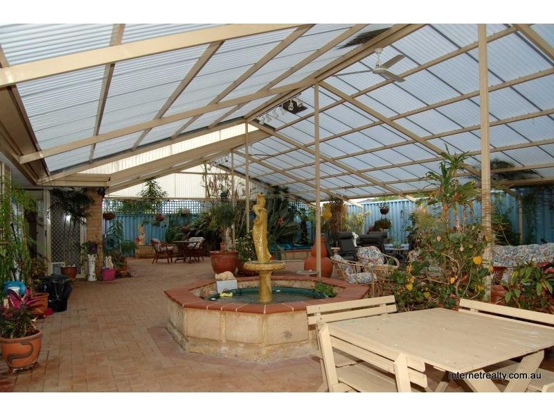 5 LYELL Grove, Woodvale WA 6026