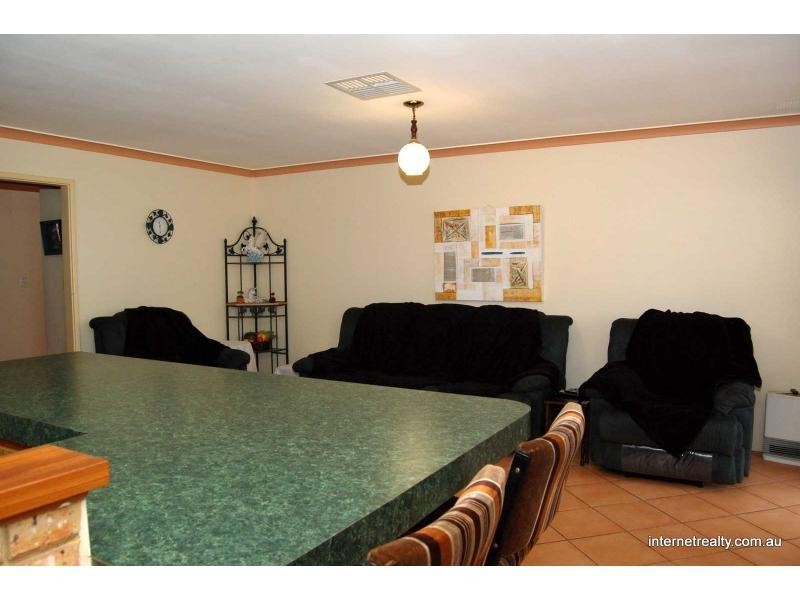 5 LYELL Grove, Woodvale WA 6026