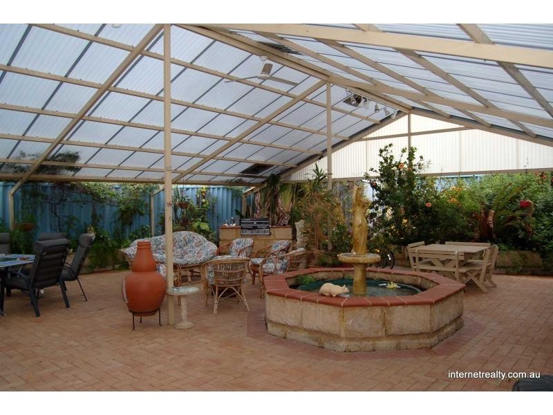 5 LYELL Grove, Woodvale WA 6026