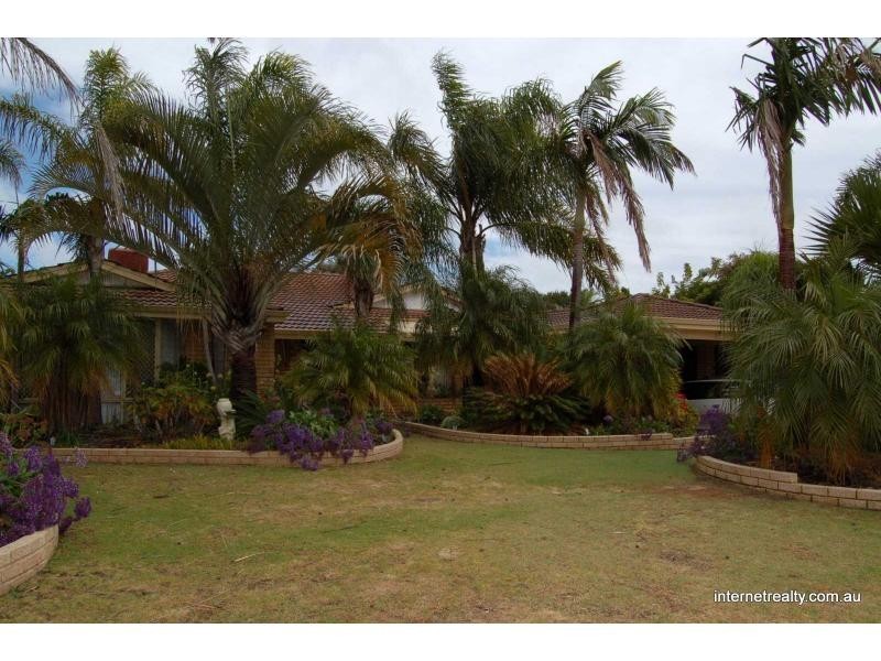 5 LYELL Grove, Woodvale WA 6026