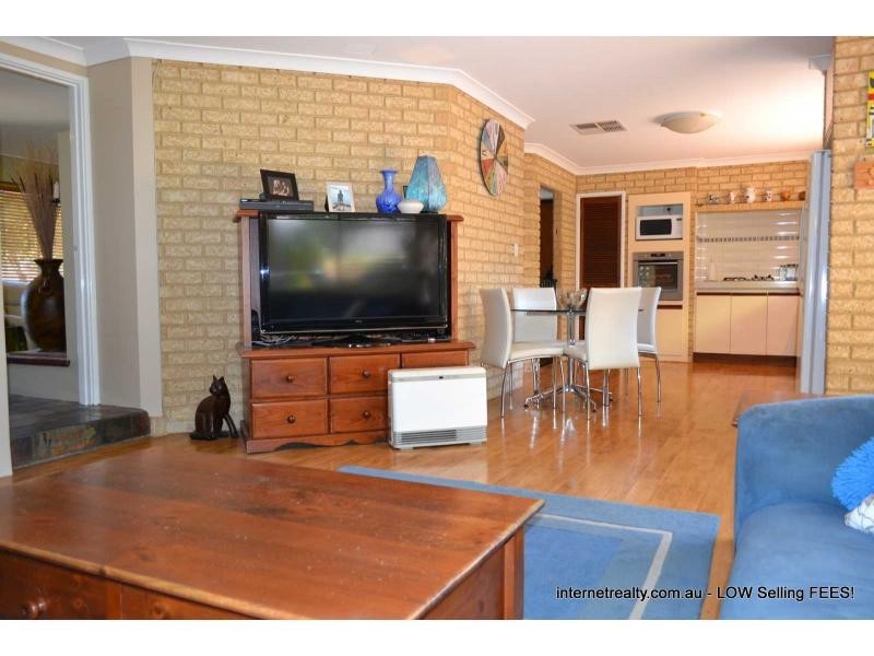 25 Maguire Avenue, Beechboro WA 6063