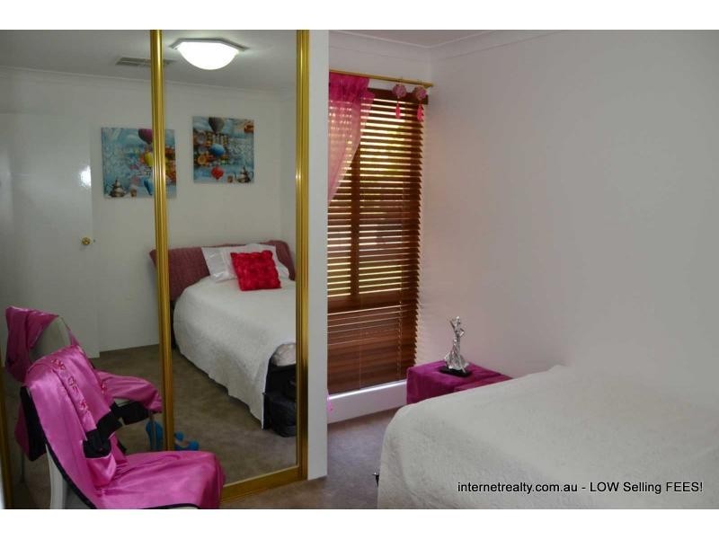 25 Maguire Avenue, Beechboro WA 6063