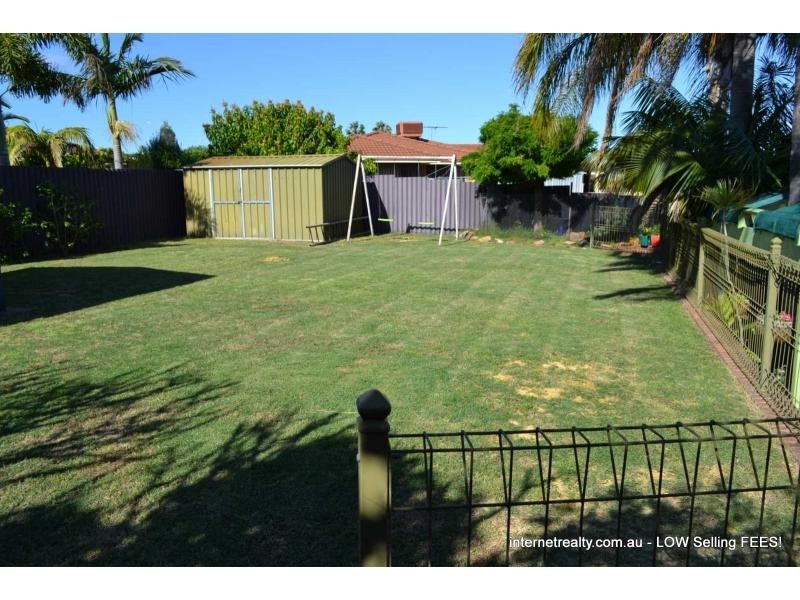 25 Maguire Avenue, Beechboro WA 6063