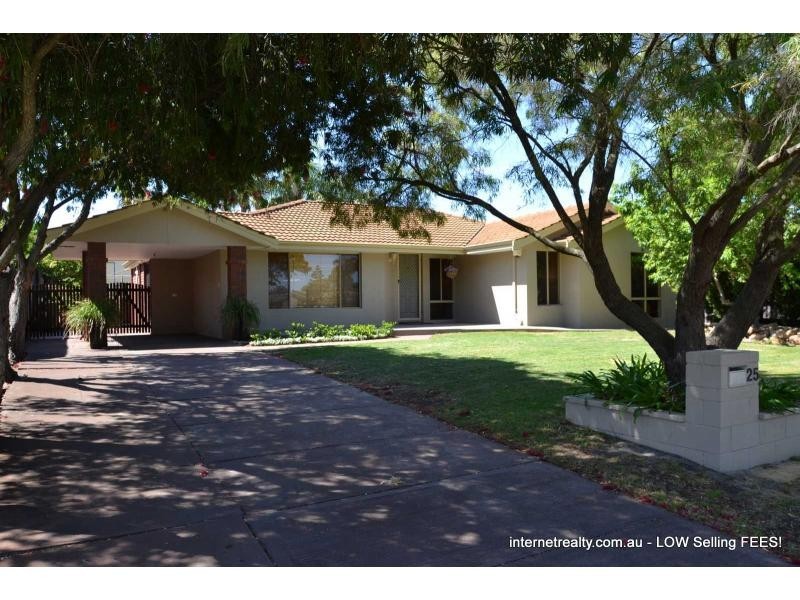 25 Maguire Avenue, Beechboro WA 6063