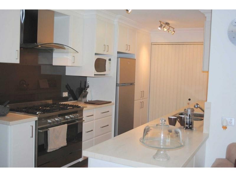 18 AUGUSTUS Way, Marangaroo WA 6064