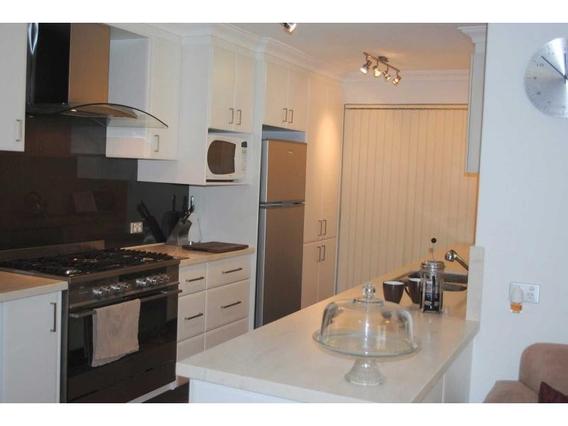 18 AUGUSTUS Way, Marangaroo WA 6064