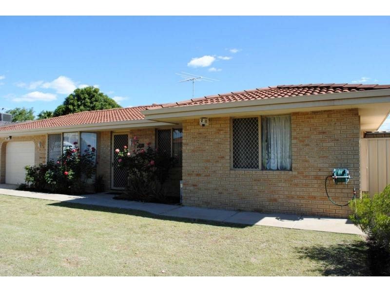 18 AUGUSTUS Way, Marangaroo WA 6064