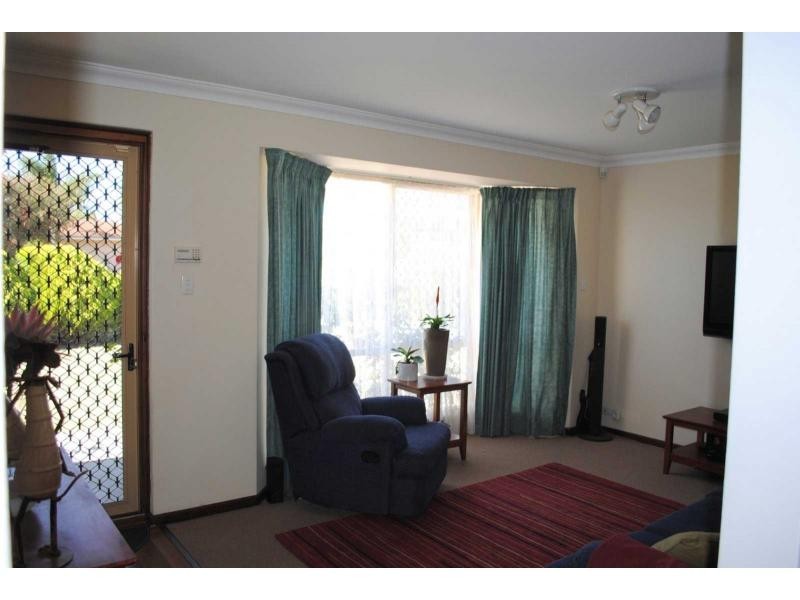 18 AUGUSTUS Way, Marangaroo WA 6064