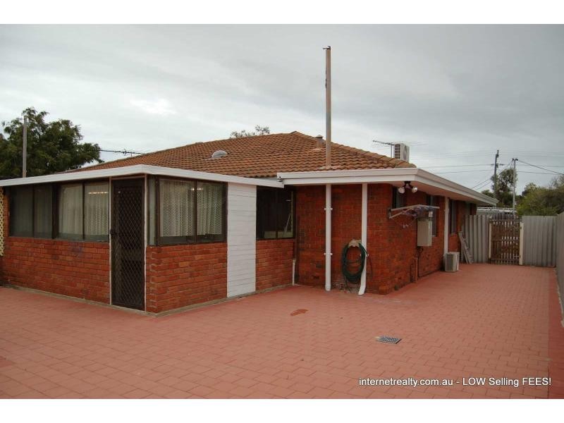 42B Eddystone Avenue, Craigie WA 6025