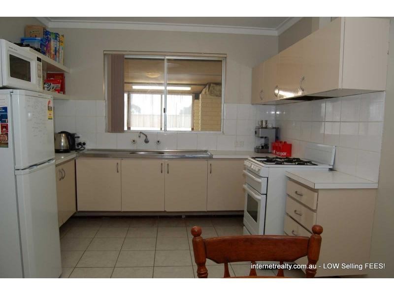 42B Eddystone Avenue, Craigie WA 6025