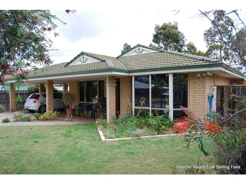 8 Sulphur Cove, Stratton WA 6056