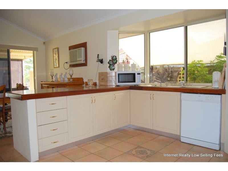 8 Sulphur Cove, Stratton WA 6056