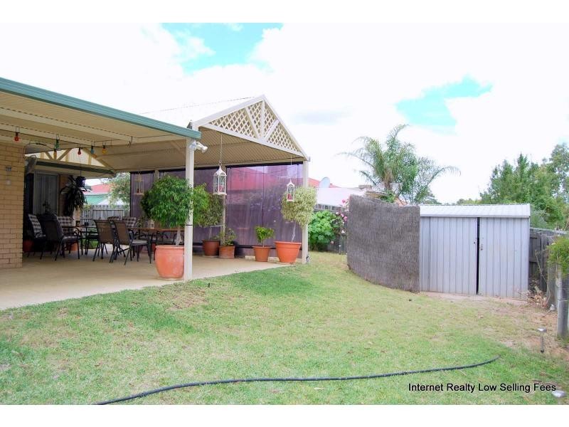 8 Sulphur Cove, Stratton WA 6056