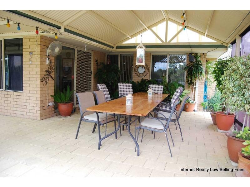 8 Sulphur Cove, Stratton WA 6056