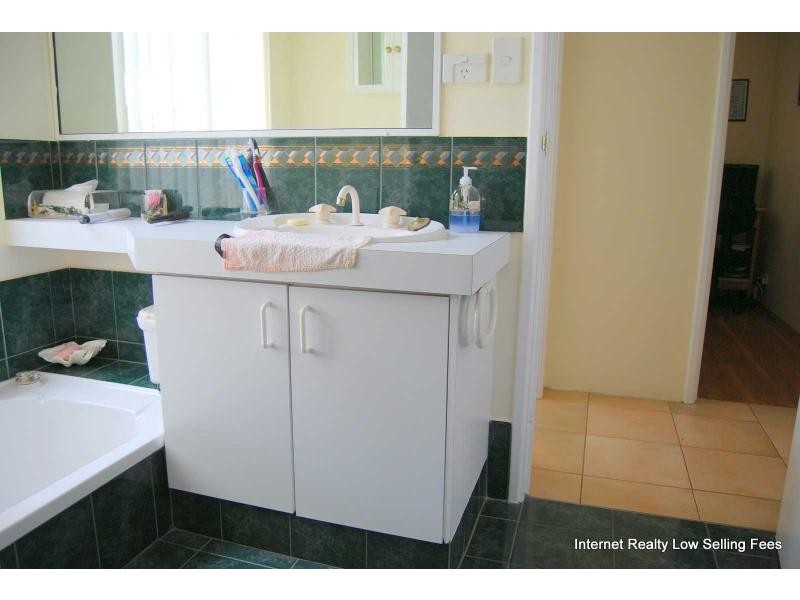 8 Sulphur Cove, Stratton WA 6056