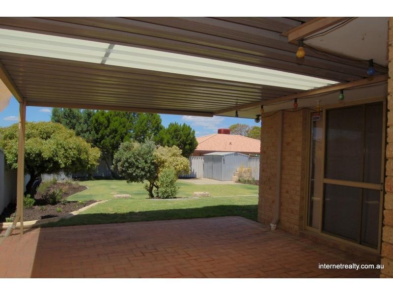 62 St Barnabas Boulevard, Quinns Rocks WA 6030