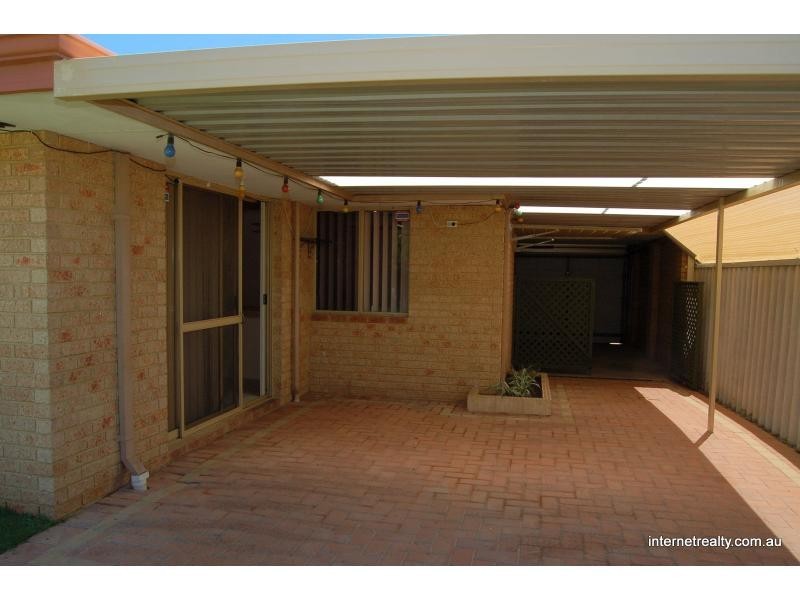 62 St Barnabas Boulevard, Quinns Rocks WA 6030