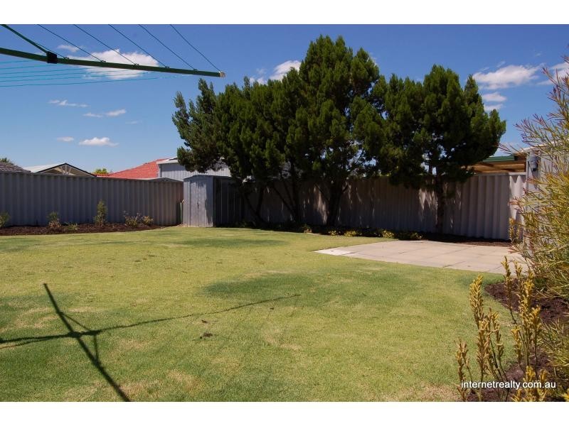 62 St Barnabas Boulevard, Quinns Rocks WA 6030