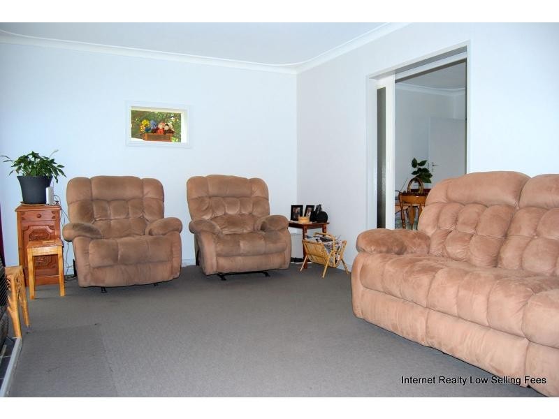 8 O’Sullivan Drive, Camillo WA 6111