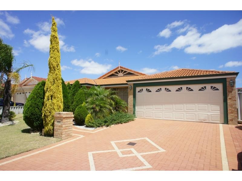 106 BERKLEY Road, Marangaroo WA 6064