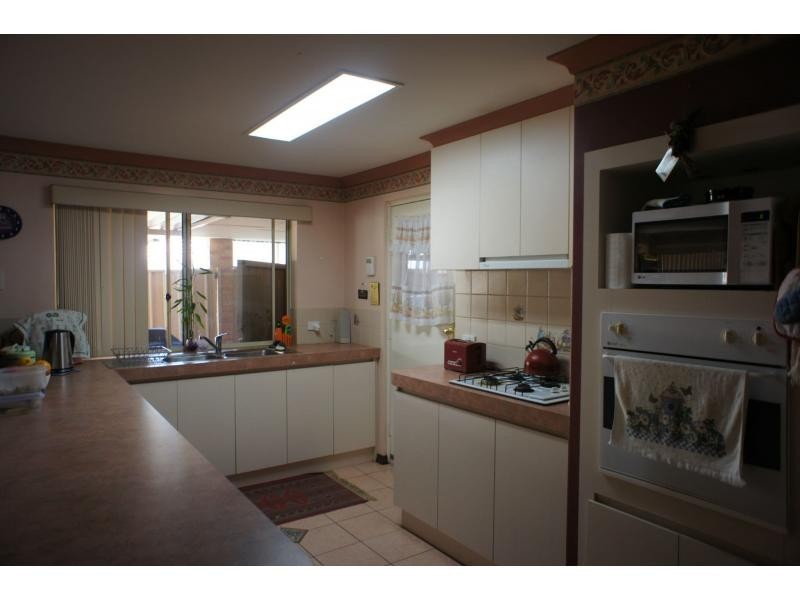 106 BERKLEY Road, Marangaroo WA 6064